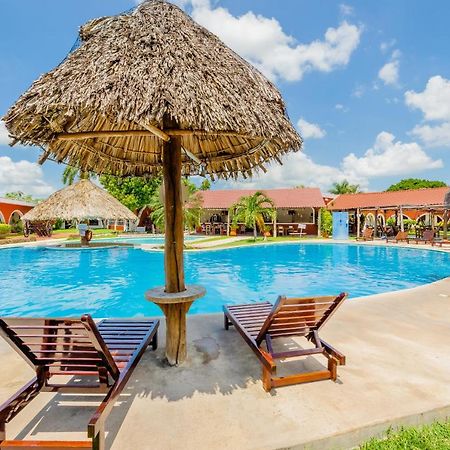 מרידה Hacienda Inn Aeropuerto מראה חיצוני תמונה